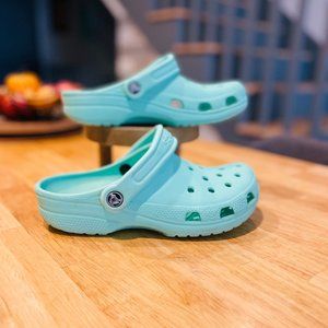 Crocs Classic Clog in Jade Stone Women's Size 7